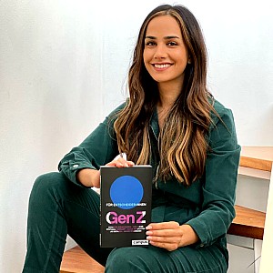 Annahita Esmailzadeh