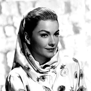 Anne Baxter
