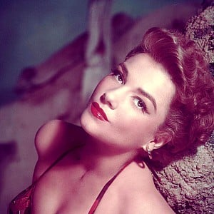 Anne Baxter
