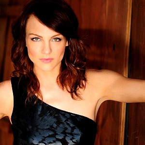 Anne Leighton