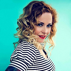 Anneke van Giersbergen