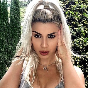 Anni Victoria