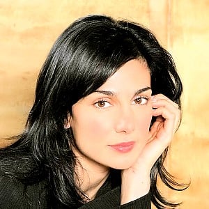 Annie Parisse