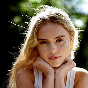 Annie Schroter