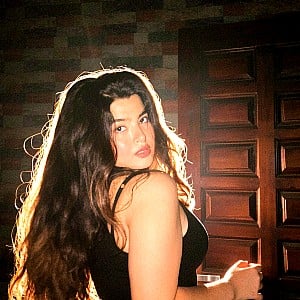 Annie Sharma Pharma