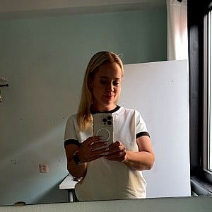 Annie Strand