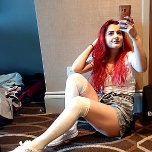 AnnieFuchsia
