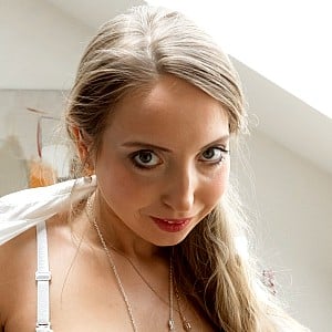 Anya Akulova