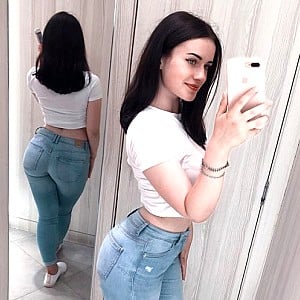 Anya Desyatnikova