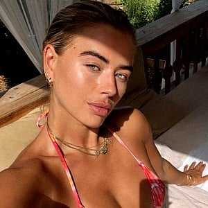 Arabella Chi