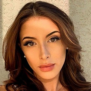 Ari Tawny