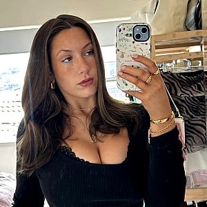 Ariel Davies