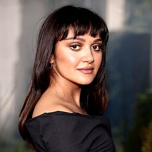 Ariela Barer