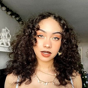 Arielle Tara