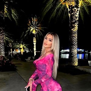 Arnisa Veselii