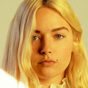 Ashe (singer)