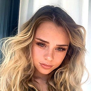 Ashley Besson