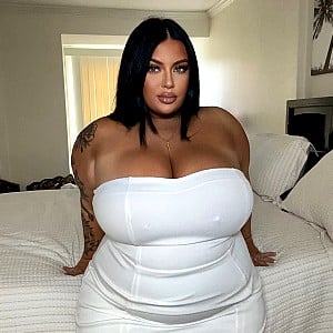 Ashley Bova