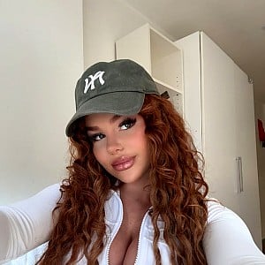 Ashley Renee (Instagram)