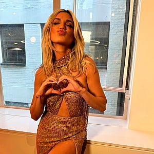 Ashley Roberts (Pussycat Doll)