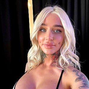 Ashley Wolf (Onlyfans)