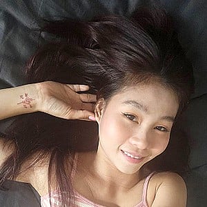 Asian Girl Yumi