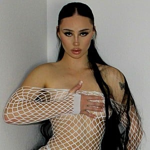 Auhneesh Nicole