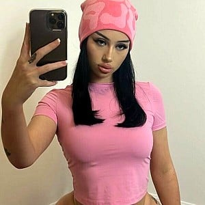 Auhneesh Nicole