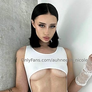 Auhneesh Nicole