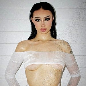 Auhneesh Nicole