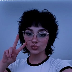 Aurora Dovely