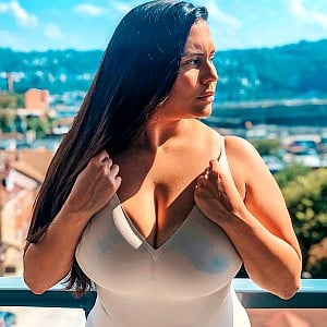 Autumn Pawelec