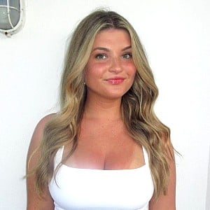 Ava Cairns