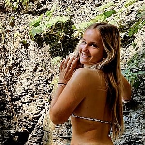Ava Ludwar