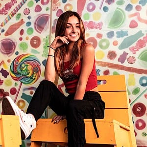 Ava Majury