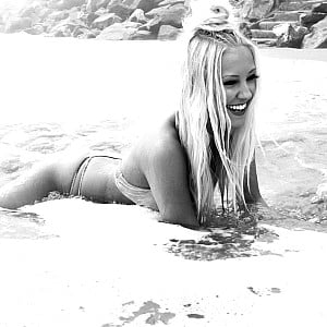 Ava Sambora