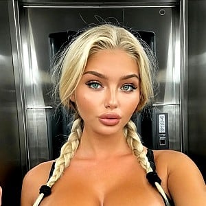 Ava Starz