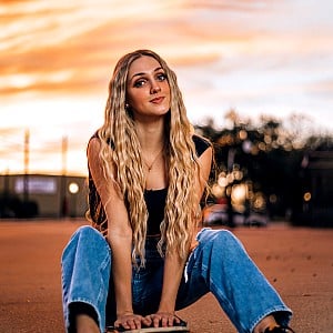Avery Linhart
