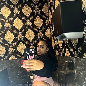 Ayonna Renee