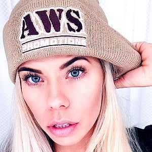 Barbi Hayden