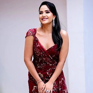 Barrsha Siwakoti