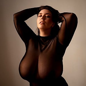 Bella Mona