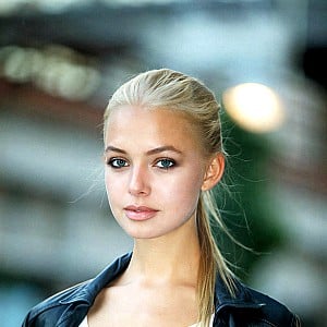 Bella Oelmann
