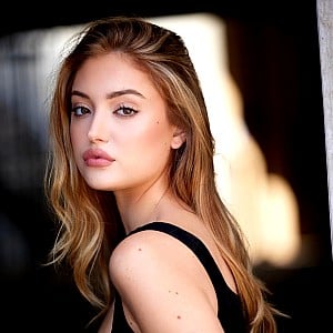 Bella Podaras