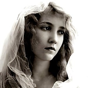Bessie Love