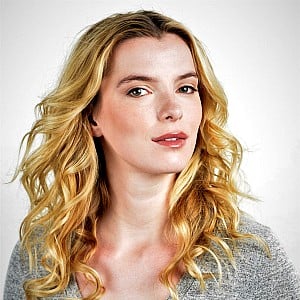 Betty Gilpin