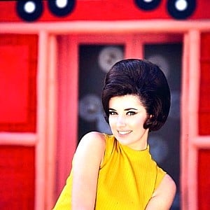 Beverly Adams