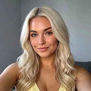 Blair Flores