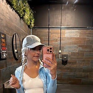 Blonde Gabie