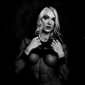 Blondefithotwife52